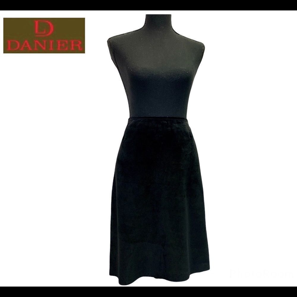 Danier Leather Black Suede Pencil Skirt Size 16